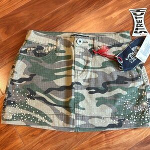 NWT Sexy Camo stretch mini skirt with rhinestones size 3